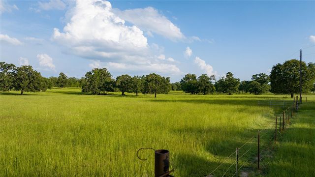 8058 Milam County Road 455, Thorndale, TX 78947