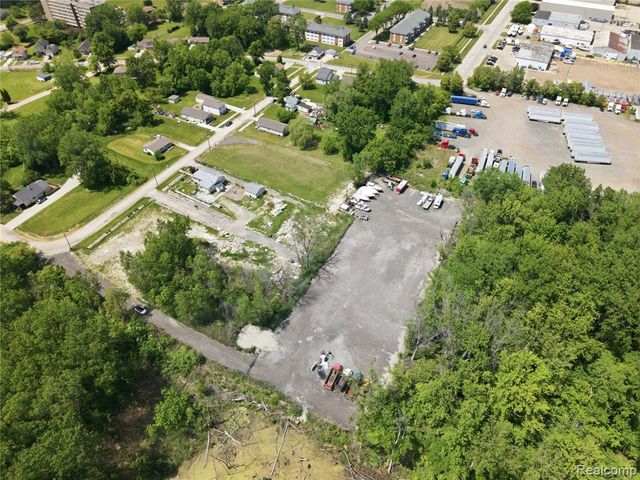 24311 Charles Street, Clinton Township, MI 48036