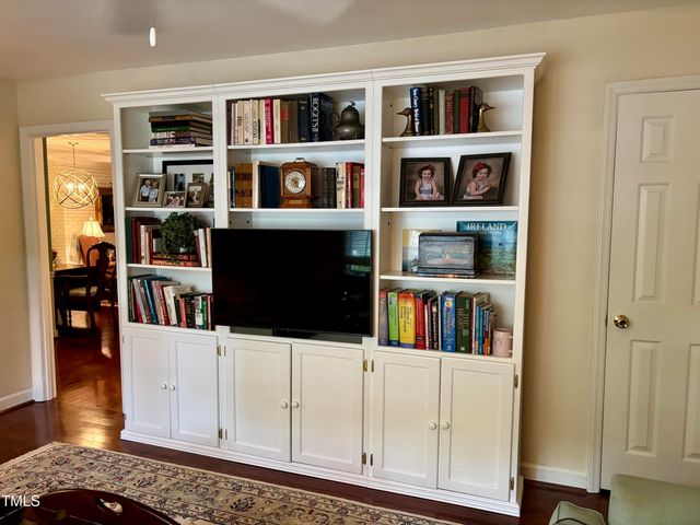 180 Montrose Drive, Durham, NC 27707