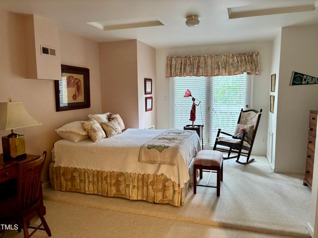 180 Montrose Drive, Durham, NC 27707