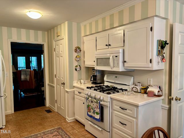 180 Montrose Drive, Durham, NC 27707