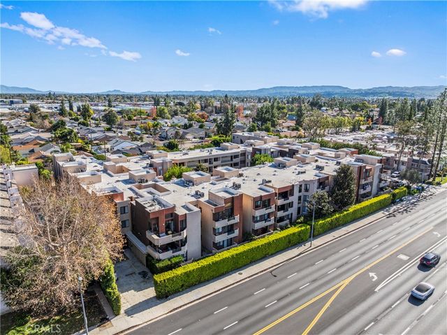 7826 Topanga Canyon Blvd 308, Canoga Park, CA 91304