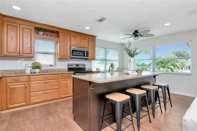 415 CROSSWINDS DRIVE, Palm Harbor, FL 34683