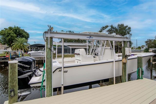 415 CROSSWINDS DRIVE, Palm Harbor, FL 34683