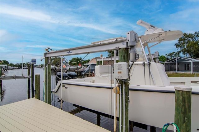 415 CROSSWINDS DRIVE, Palm Harbor, FL 34683
