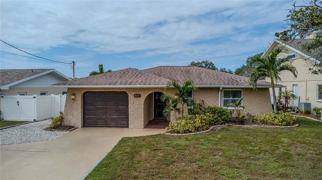 415 CROSSWINDS DRIVE, Palm Harbor, FL 34683