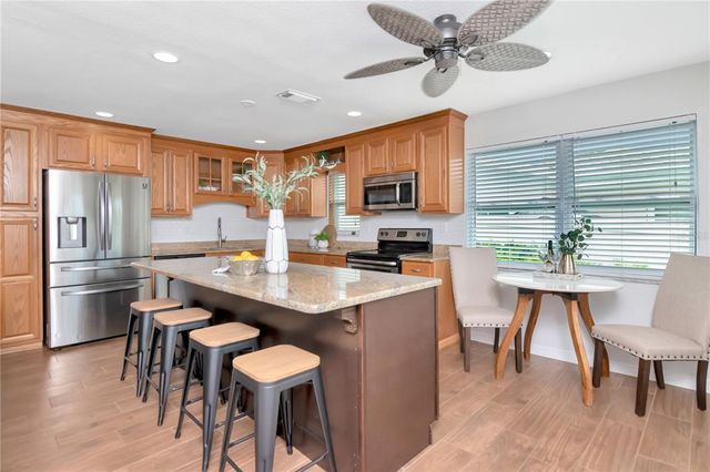 415 CROSSWINDS DRIVE, Palm Harbor, FL 34683