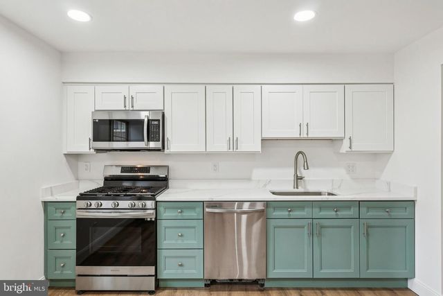 27 FAWNHOLLOW CT, Medford, NJ 08055