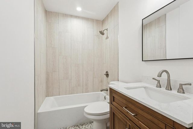 27 FAWNHOLLOW CT, Medford, NJ 08055