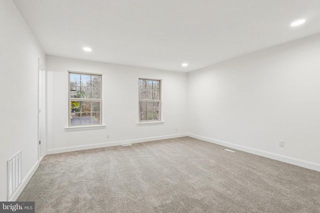 27 FAWNHOLLOW CT, Medford, NJ 08055