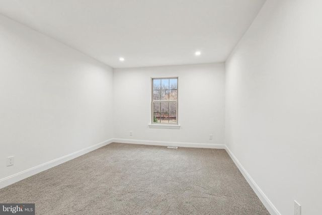 27 FAWNHOLLOW CT, Medford, NJ 08055