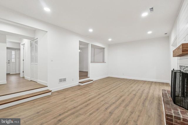 27 FAWNHOLLOW CT, Medford, NJ 08055