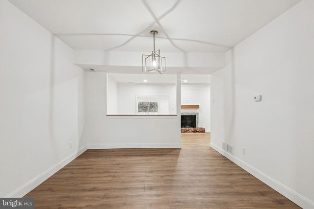 27 FAWNHOLLOW CT, Medford, NJ 08055