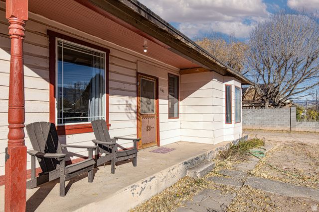 341 E 200 N, Richfield, UT 84701