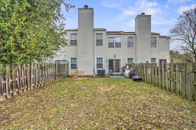 233 S HILL DR, Westampton, NJ 08060