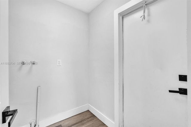 329 SW 1st Ct 1, Pompano Beach, FL 33060