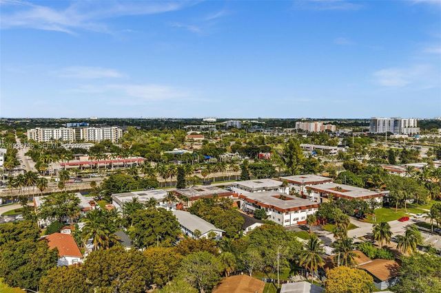 329 SW 1st Ct 1, Pompano Beach, FL 33060