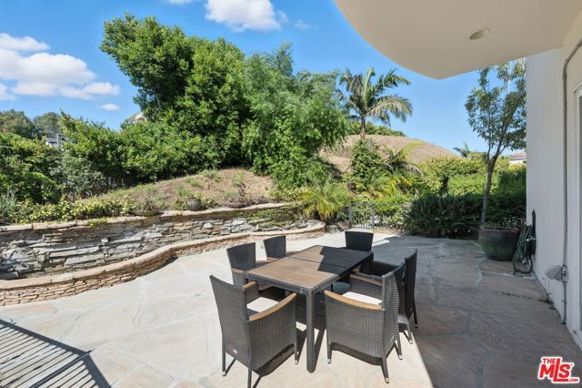 23971 De Ville Way, Malibu, CA 90265