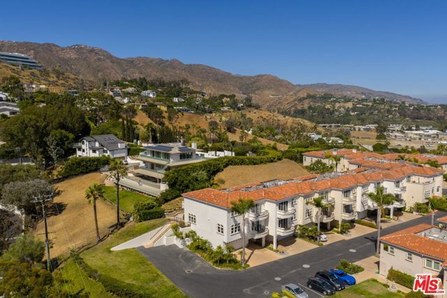 23971 De Ville Way, Malibu, CA 90265
