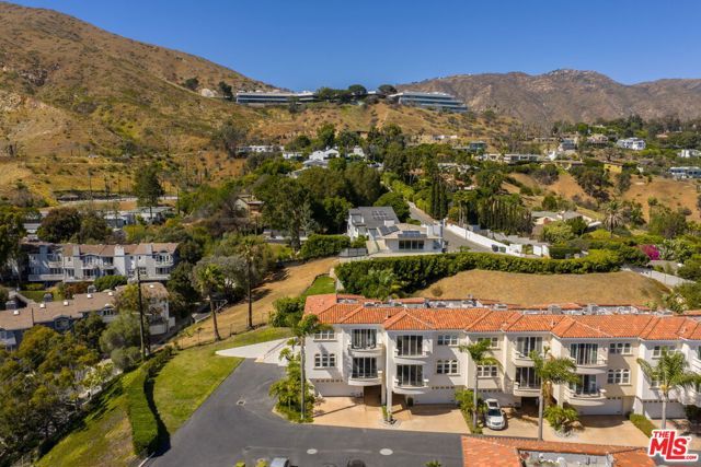 23971 De Ville Way, Malibu, CA 90265