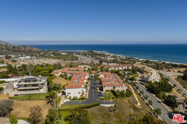 23971 De Ville Way, Malibu, CA 90265