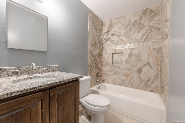 6822 Misty Field Dr, Converse, TX 78109