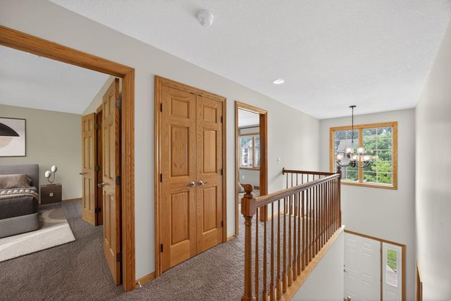 2937 Oakview Drive NE, Rochester, MN 55906