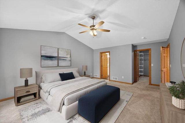 2937 Oakview Drive NE, Rochester, MN 55906