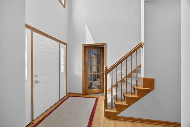 2937 Oakview Drive NE, Rochester, MN 55906