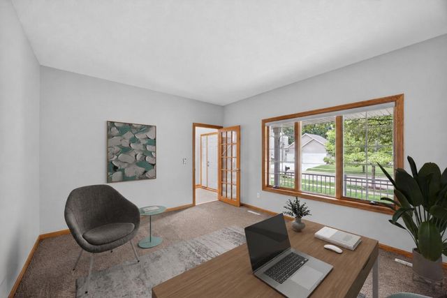 2937 Oakview Drive NE, Rochester, MN 55906