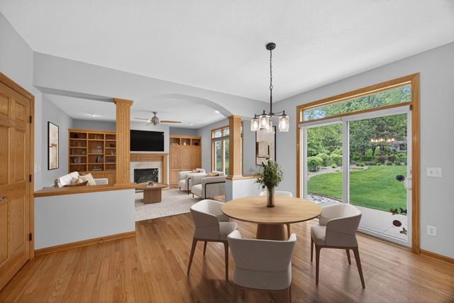 2937 Oakview Drive NE, Rochester, MN 55906