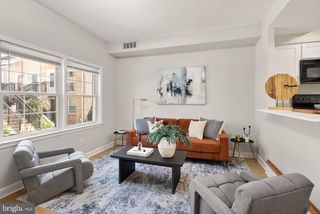104 N BEDFORD ST #A, Arlington, VA 22201