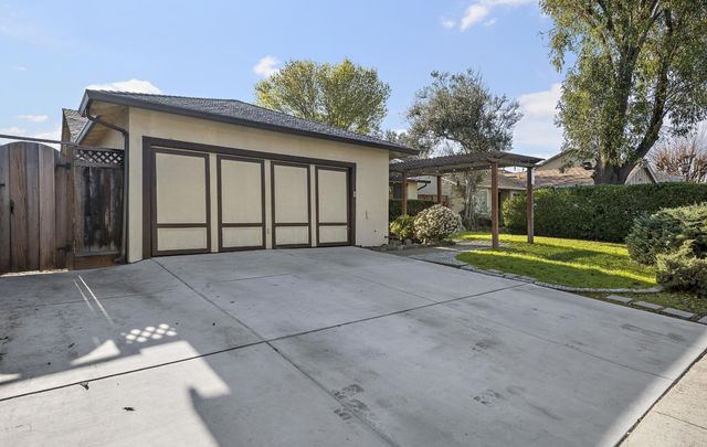 690 Albion Drive, San Jose, CA 95136