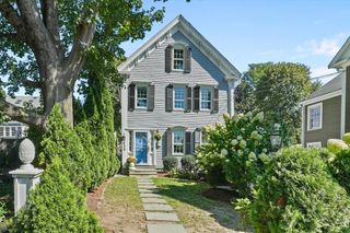 434 Main, Amesbury, MA 01913