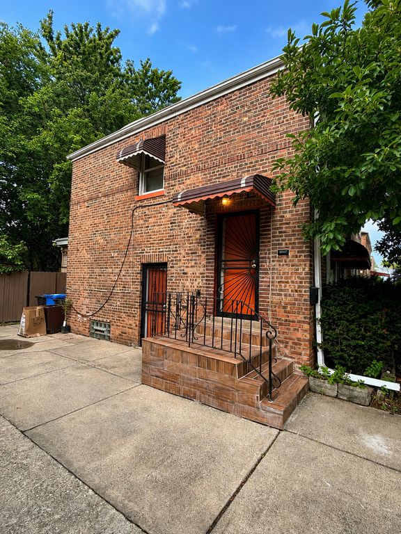 2108 E 95th Place, Chicago, IL 60617 — photo 2