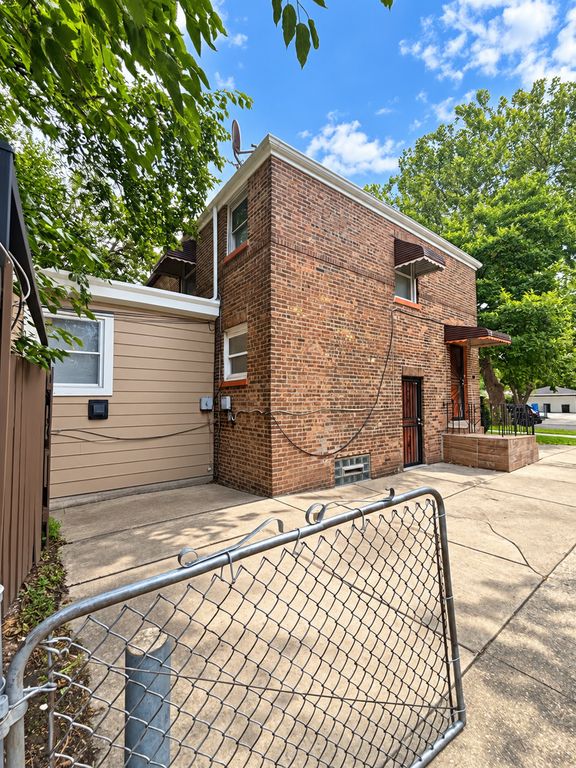 2108 E 95th Place, Chicago, IL 60617 — photo 3