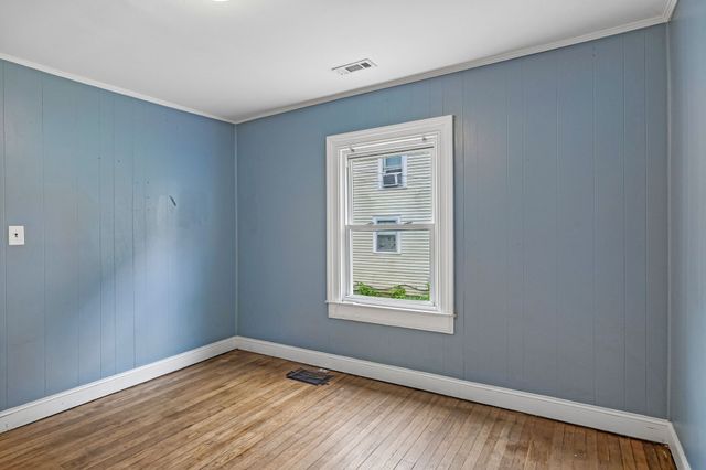 305 Eugene Rd, Columbia, TN 38401