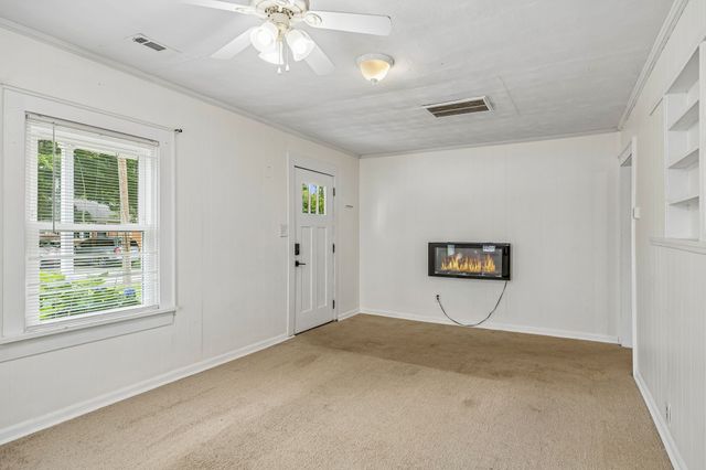305 Eugene Rd, Columbia, TN 38401
