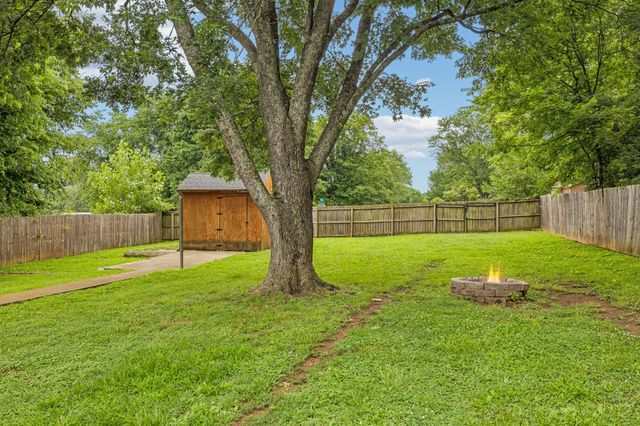 305 Eugene Rd, Columbia, TN 38401