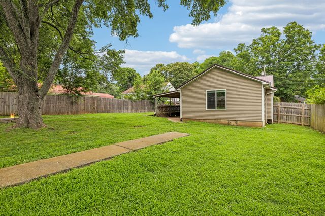 305 Eugene Rd, Columbia, TN 38401