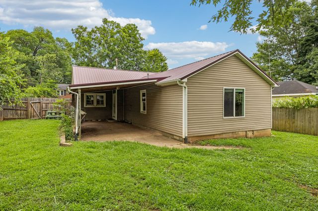 305 Eugene Rd, Columbia, TN 38401