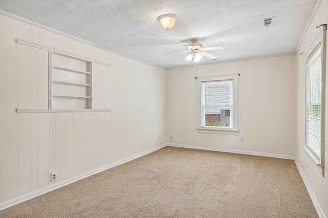 305 Eugene Rd, Columbia, TN 38401