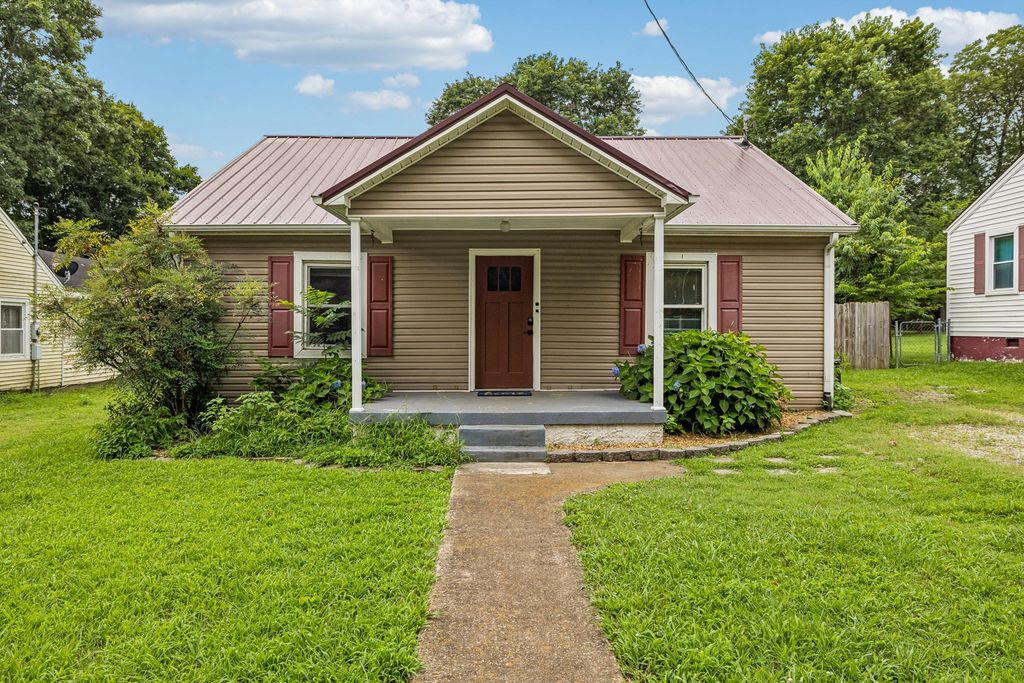 305 Eugene Rd, Columbia, TN 38401