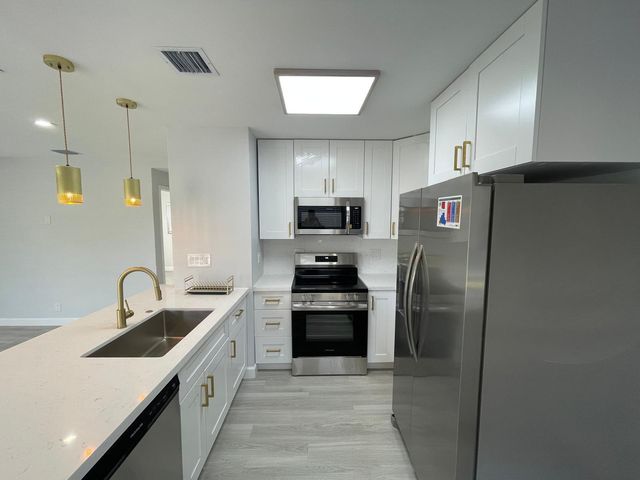 431 NW 33RD Terrace, Lauderhill, FL 33311