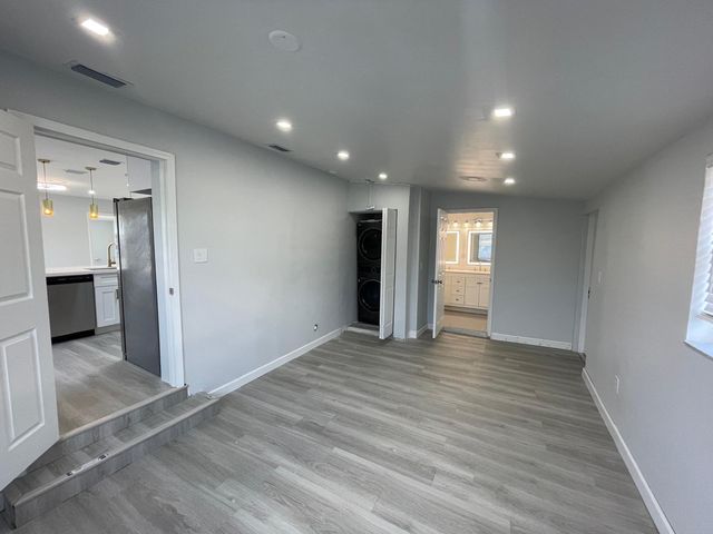 431 NW 33RD Terrace, Lauderhill, FL 33311