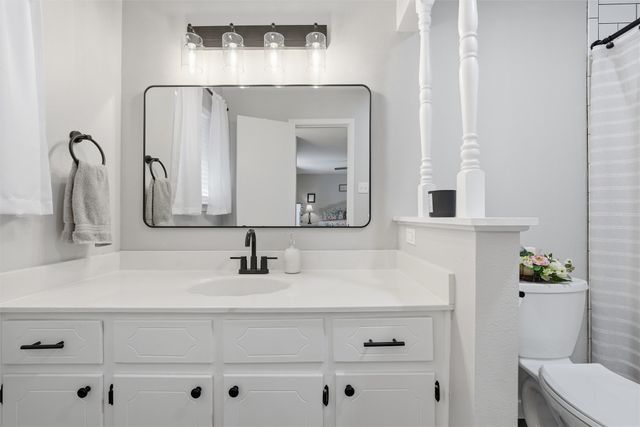 8230 Shadowwood Drive, Woodway, TX 76712