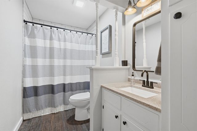 8230 Shadowwood Drive, Woodway, TX 76712