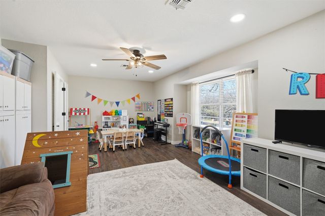 8230 Shadowwood Drive, Woodway, TX 76712