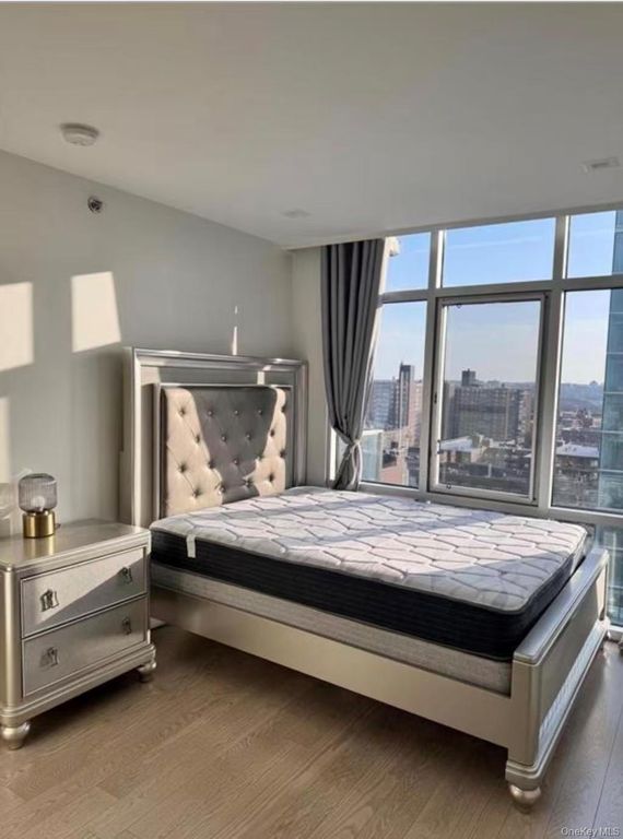 41-62 Bowne Street 13D, Flushing, NY 11355 — photo 4