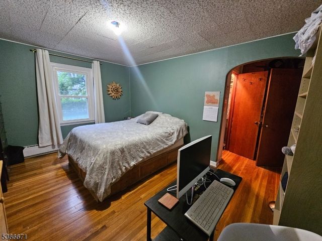 34 Round Lake, Monroe, NY 10950